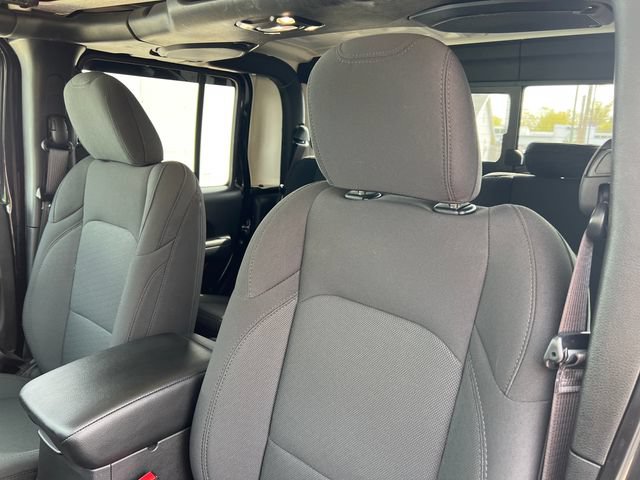 Used 2023 Jeep Gladiator Sport AWD/4WD image 14