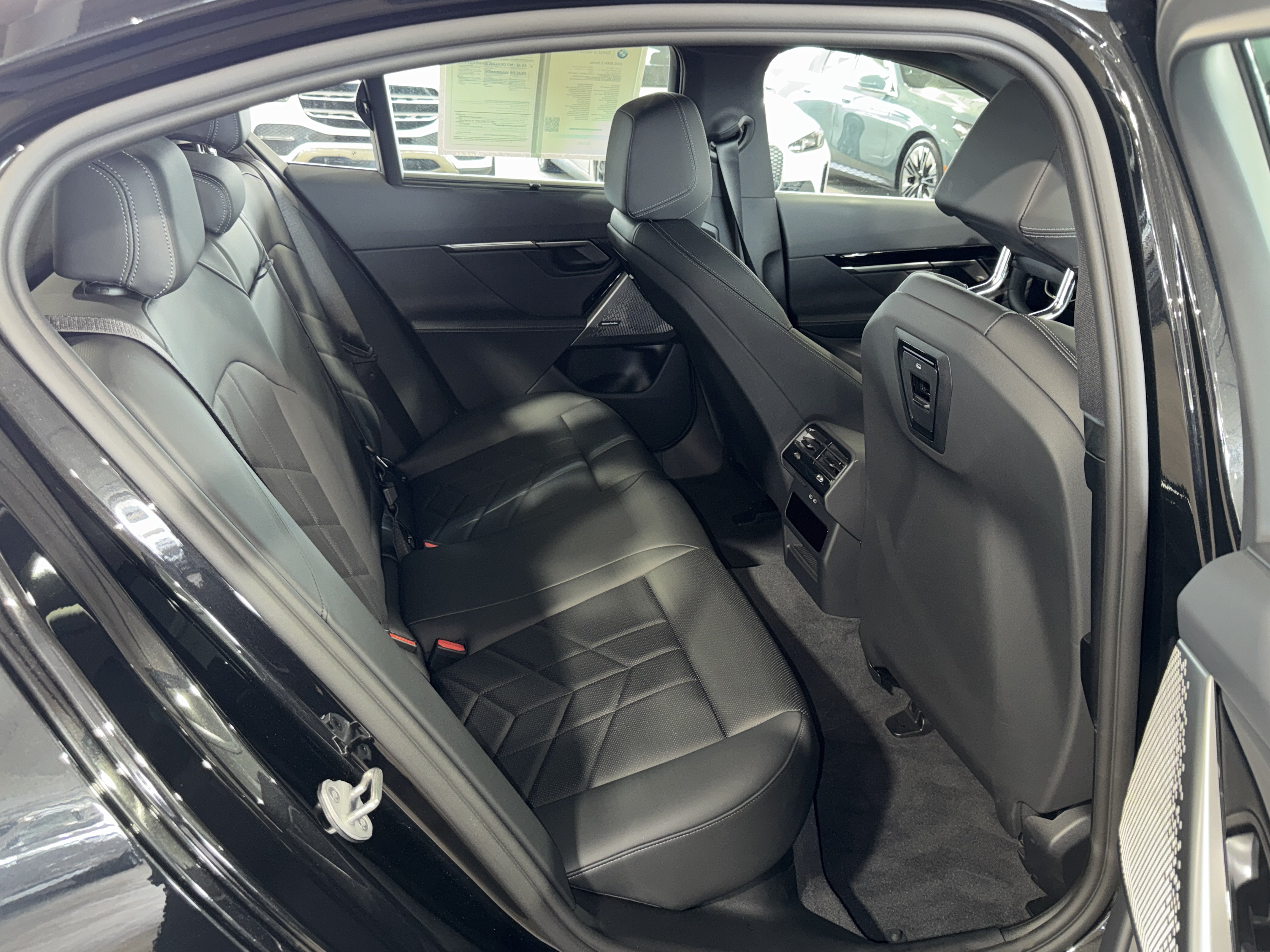 Used 2026 BMW 530i RWD image 7
