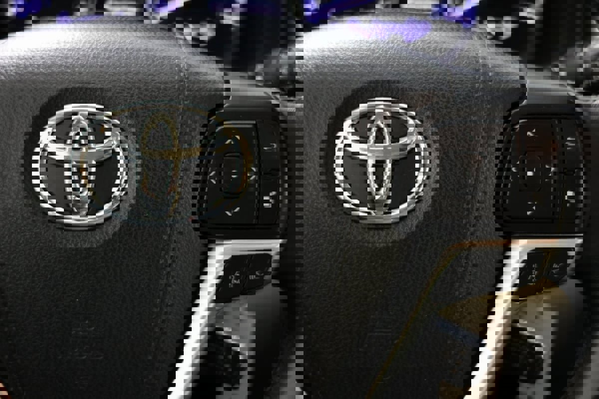 Used 2017 Toyota Highlander Plus image 28