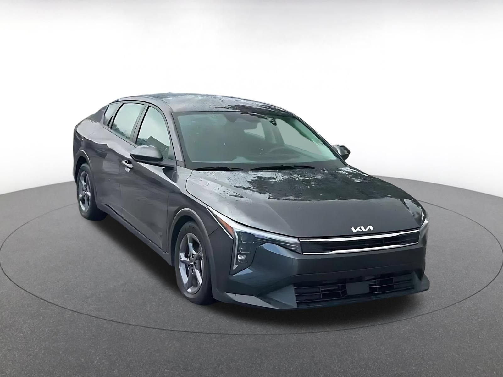 Used 2025 Kia K4 FWD image 3