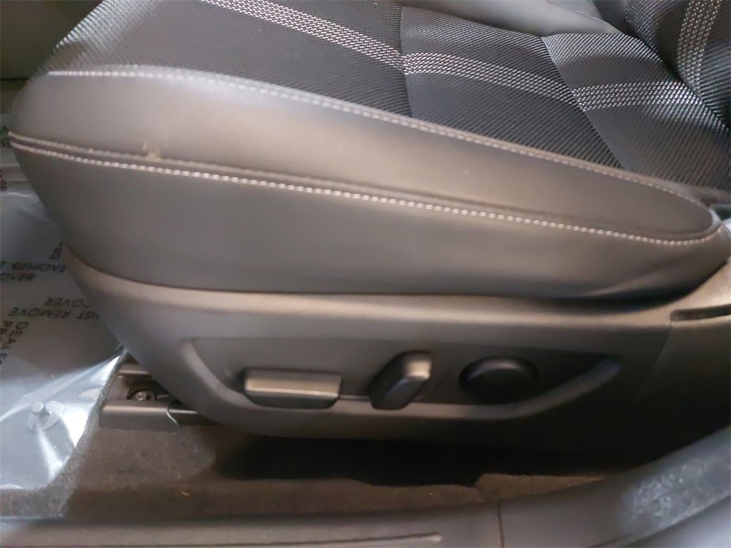 Used 2025 MAZDA CX-50 AWD 2.5 S w/ Weather Package image 28