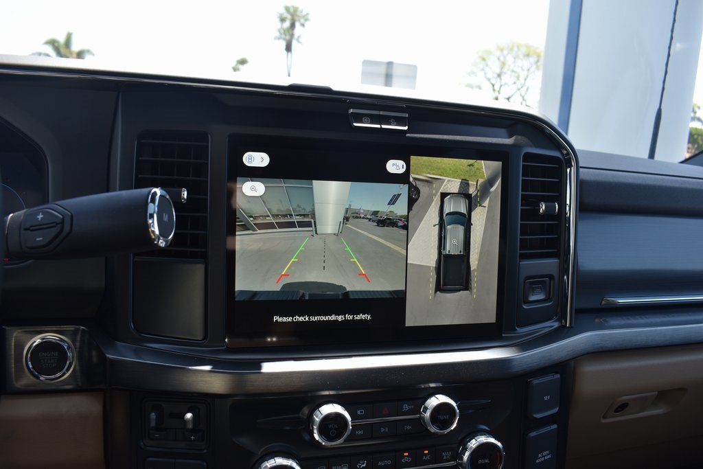 Used 2025 Ford F450 Lariat w/ FX4 Off-Road Package image 30
