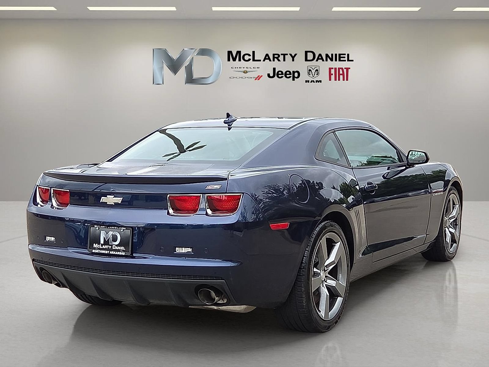 Used 2012 Chevrolet Camaro SS RWD image 5