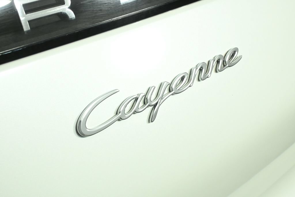 Used 2020 Porsche Cayenne AWD/4WD image 26