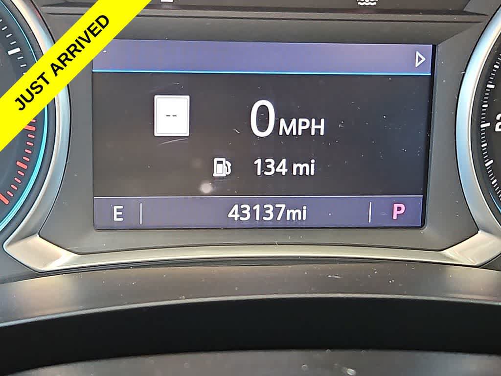 Used 2021 Chevrolet Traverse Premier FWD image 21