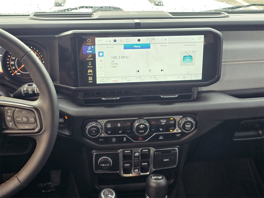 Used 2024 Jeep Wrangler Sport S image 16