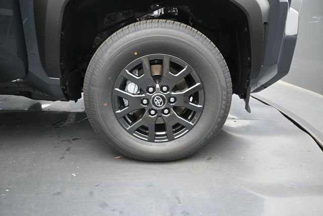 New 2026 Toyota 4Runner SR5 AWD/4WD image 15