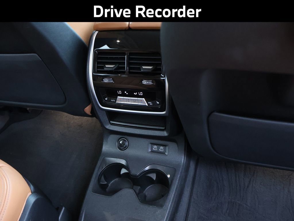 Used 2021 BMW X7 xDrive40i w/ Premium Package image 16