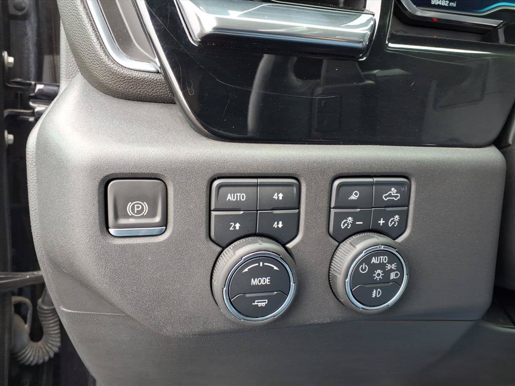 Used 2022 Chevrolet Silverado 1500 LTZ w/ Z71 Off-Road Package AWD/4WD image 18