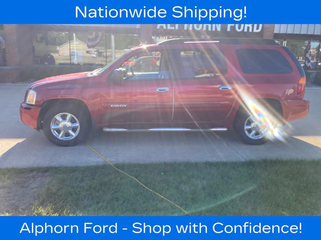 Used 2005 GMC Envoy XL SLE AWD/4WD image 4