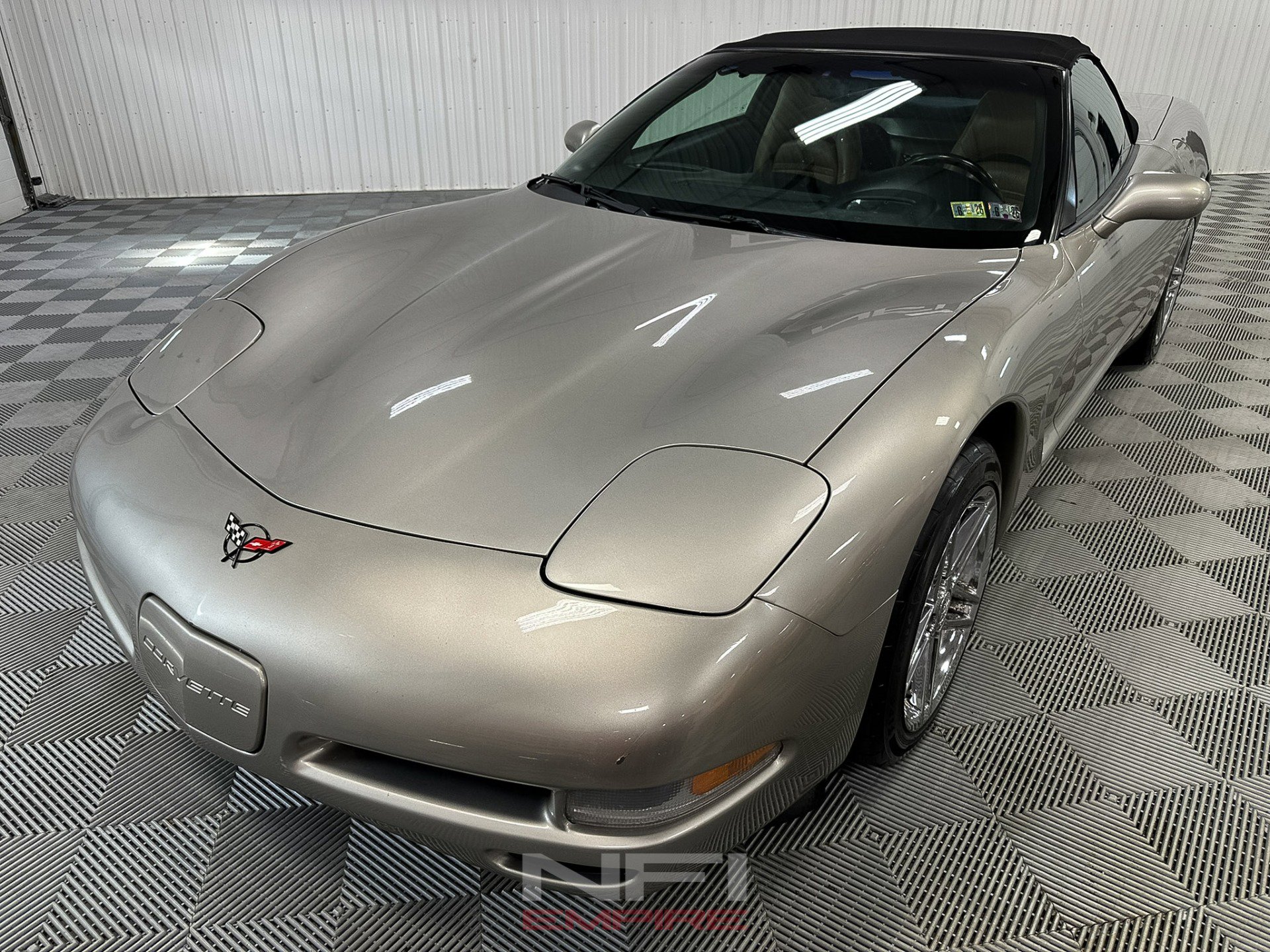 Used 2000 Chevrolet Corvette Convertible 2D w/ Memory Pkg image 6