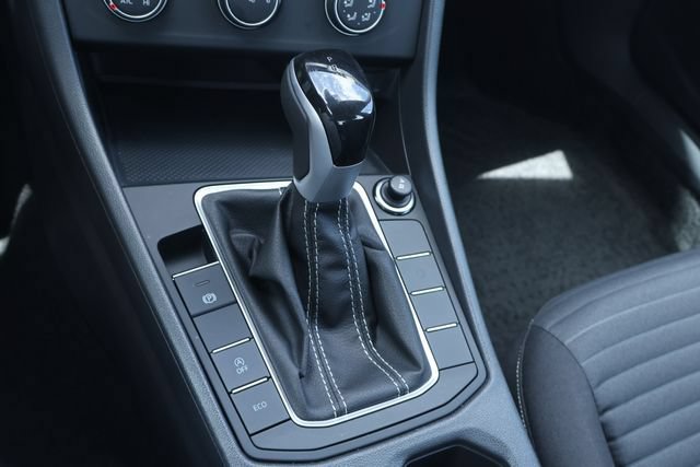 Certified 2024 Volkswagen Jetta S FWD image 25