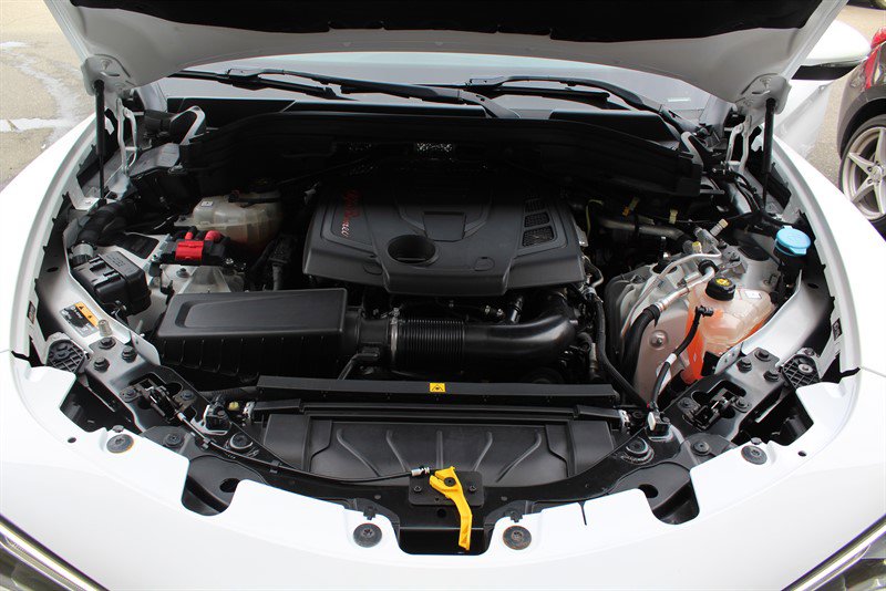 Used 2022 Alfa Romeo Stelvio Sprint image 37