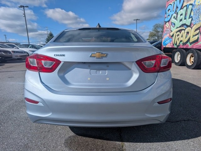 Used 2017 Chevrolet Cruze LS image 5
