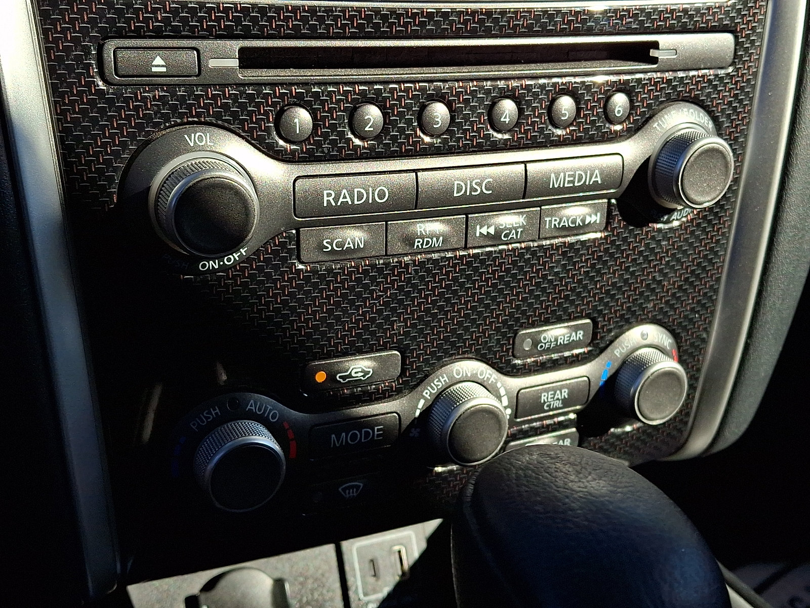 Used 2020 Nissan Pathfinder SL AWD/4WD image 19