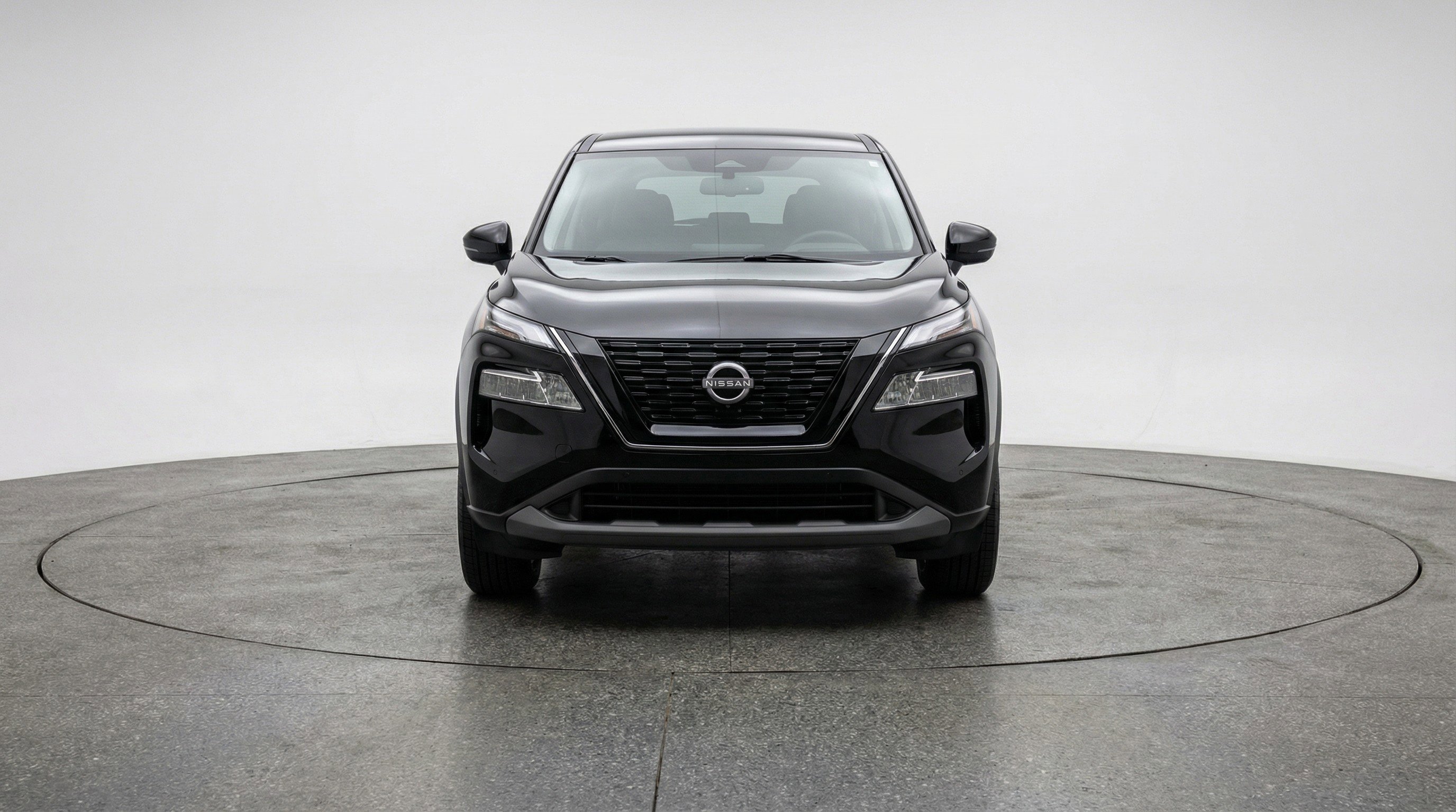 Used 2025 Nissan Rogue SV image 2