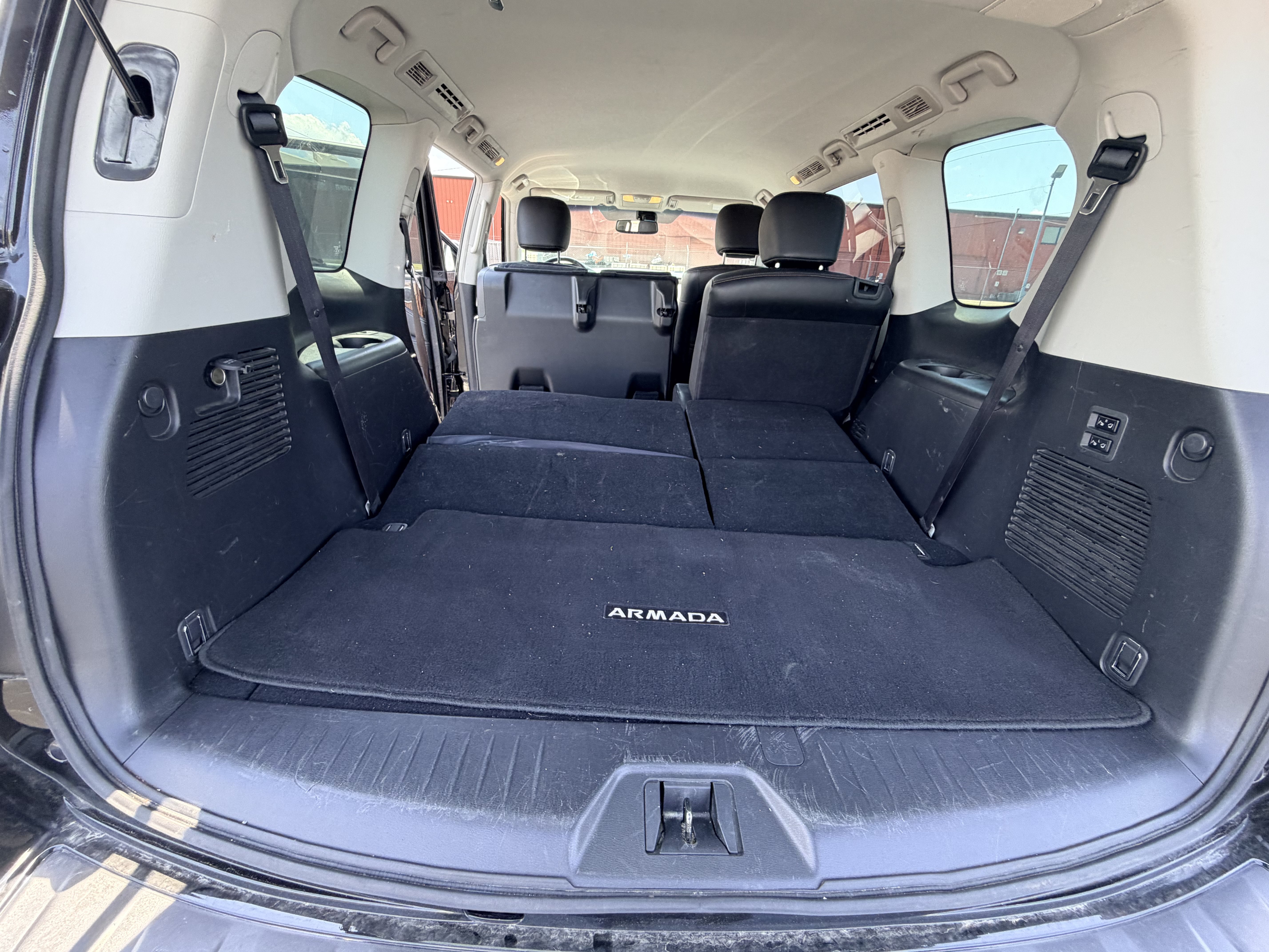 Used 2017 Nissan Armada SL AWD/4WD image 9