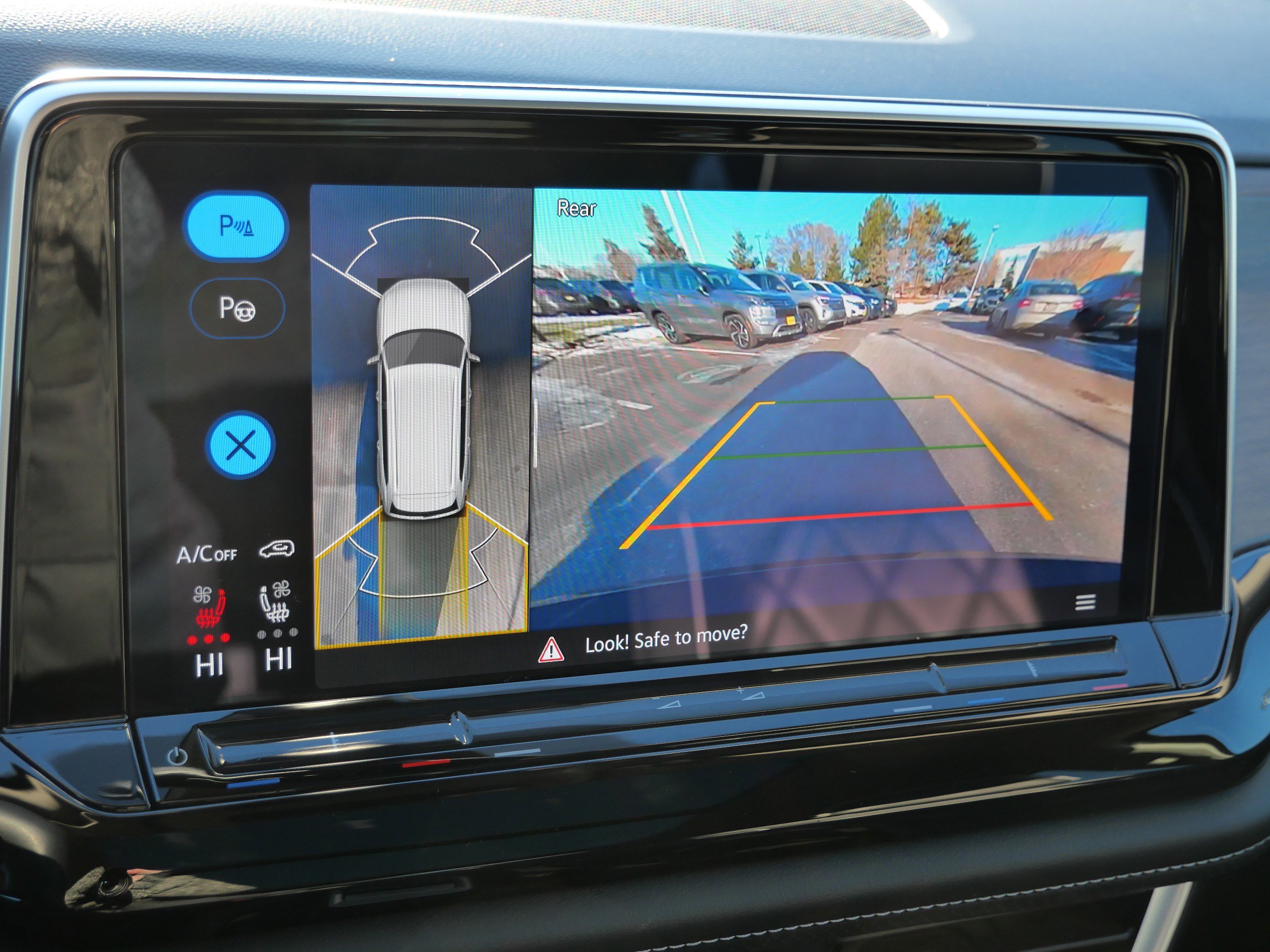 Certified 2025 Volkswagen Atlas SEL Premium R-Line image 35