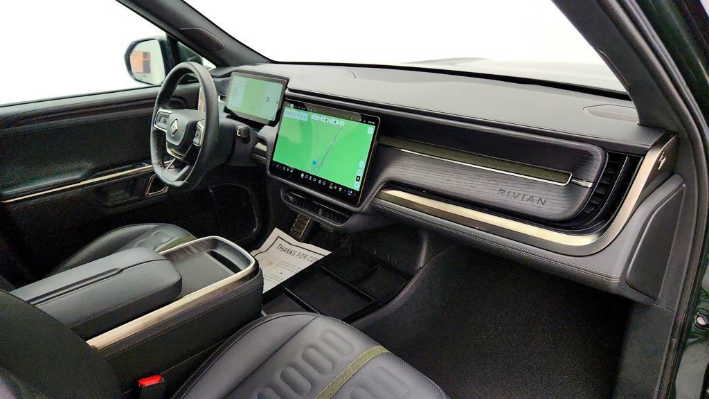 Used 2024 Rivian R1S Adventure AWD/4WD image 26