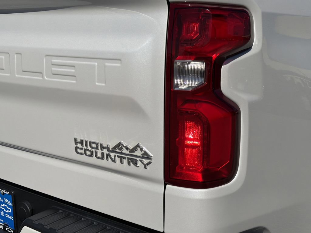 Used 2023 Chevrolet Silverado 1500 High Country image 26