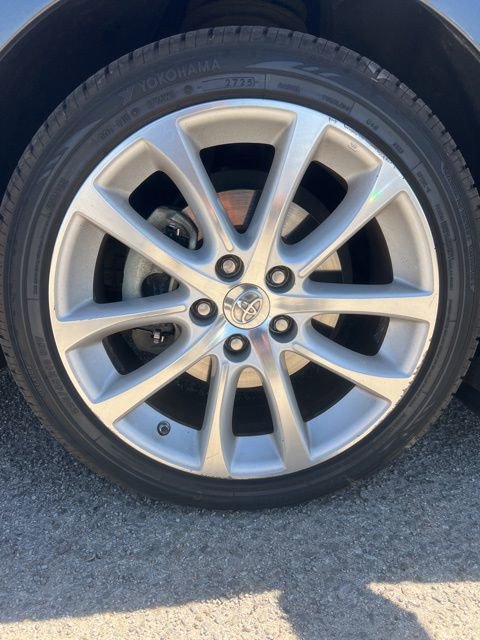 Used 2013 Toyota Avalon Limited image 31