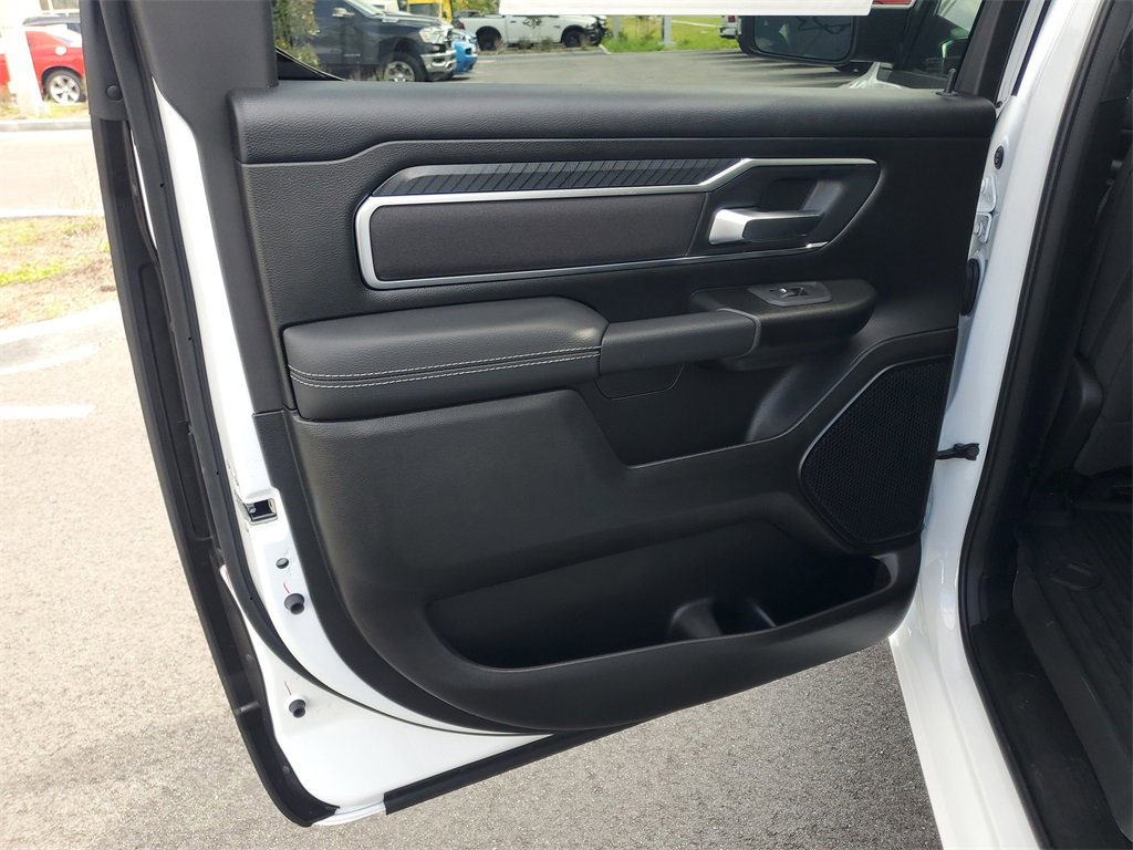New 2025 RAM 1500 4x4 Crew Cab image 25