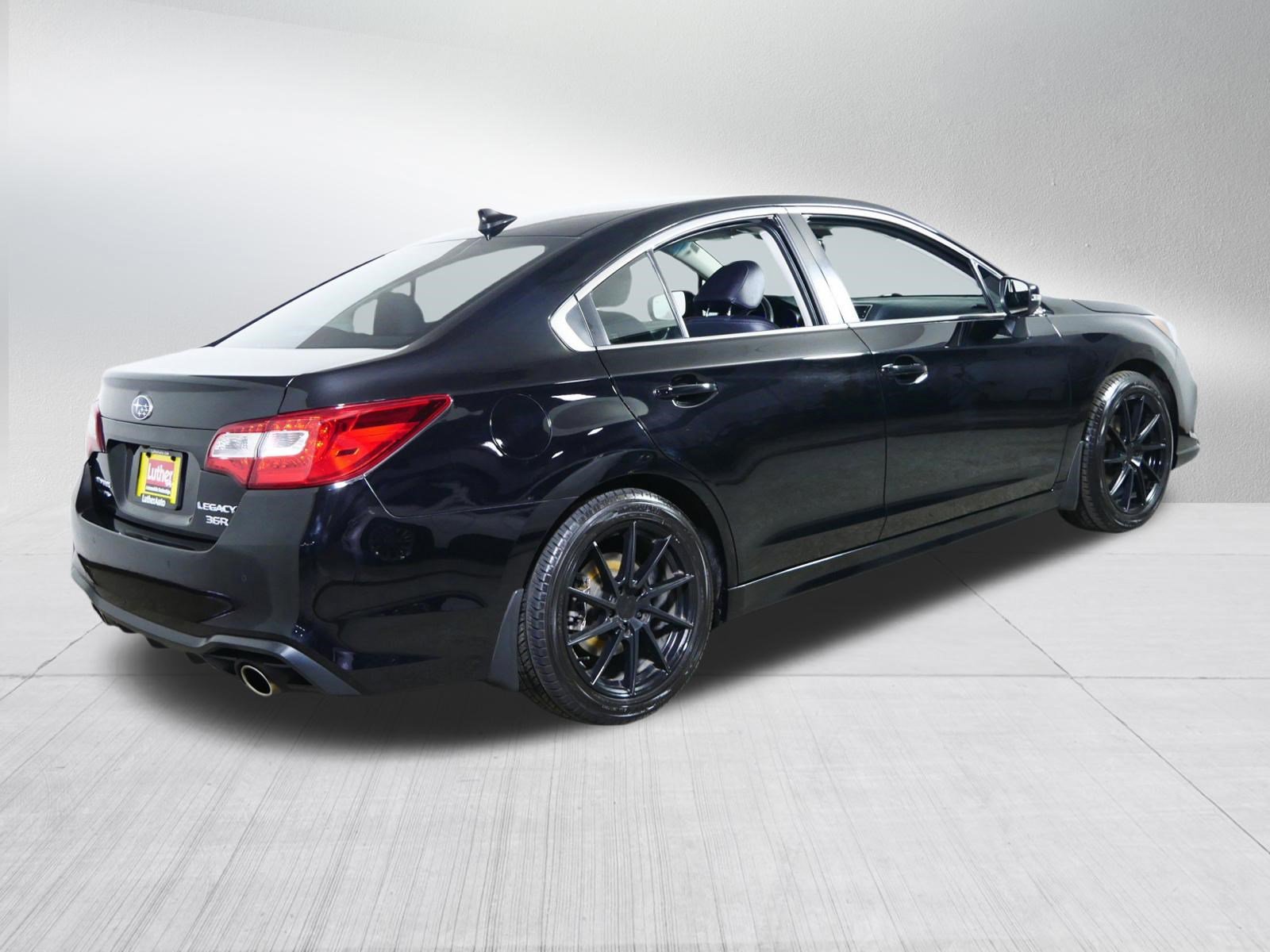 Used 2018 Subaru Legacy 3.6R Limited image 7