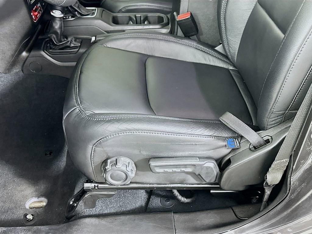 Used 2024 Jeep Gladiator Willys image 19