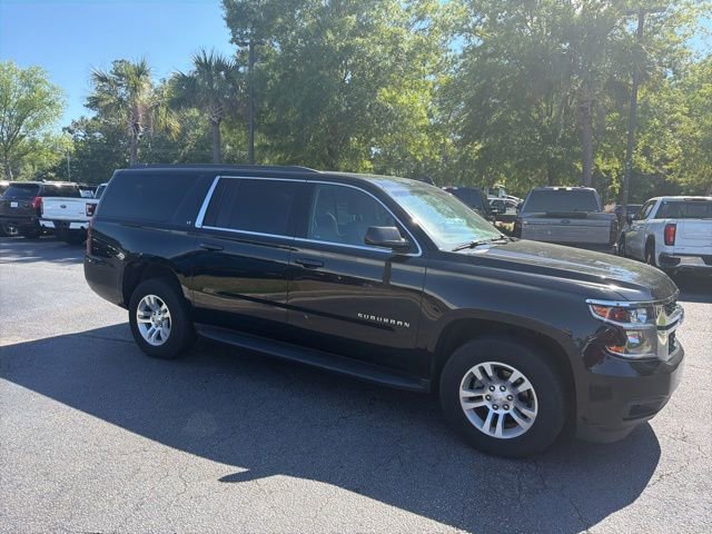 Used 2019 Chevrolet Suburban LT RWD image 2