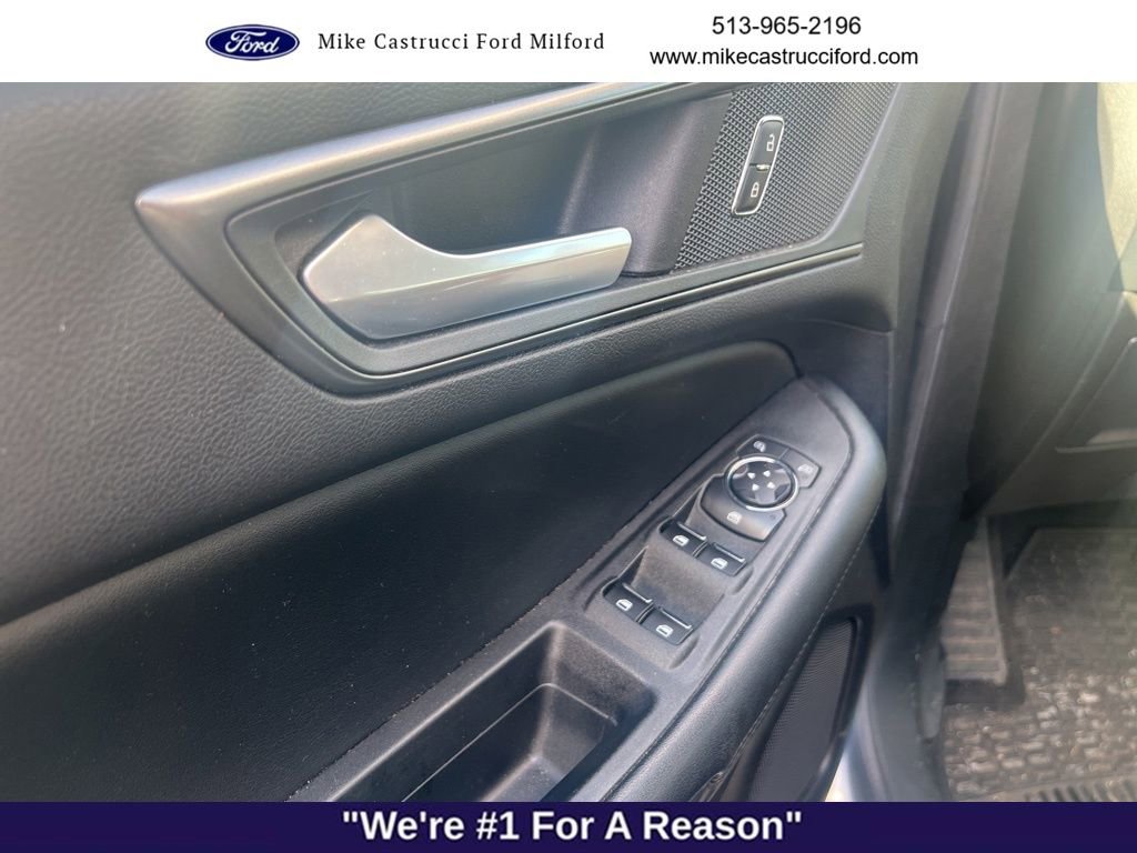 Certified 2020 Ford Edge SE image 9