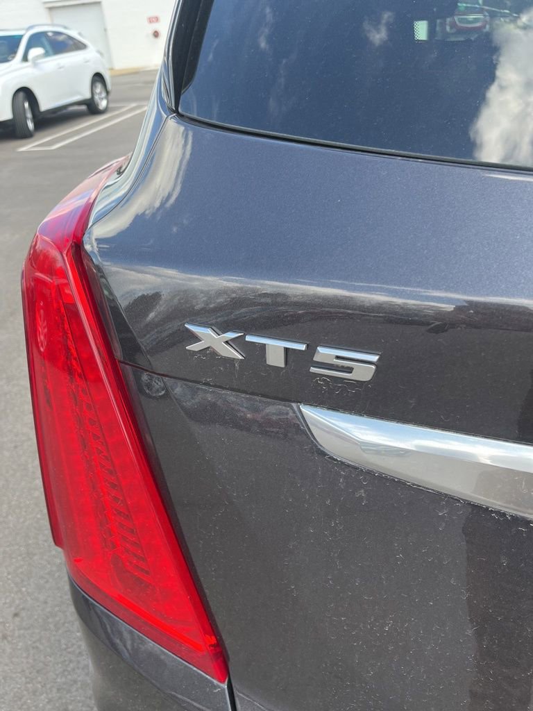 Used 2018 Cadillac XT5 Luxury FWD image 13