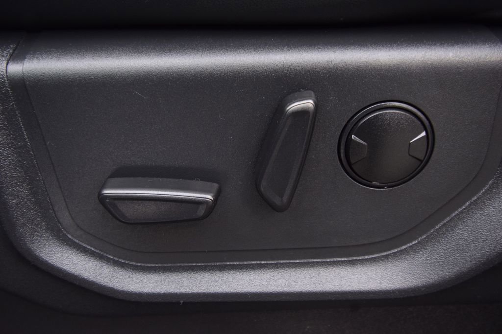 Used 2023 Ford Expedition Max XLT AWD/4WD image 28