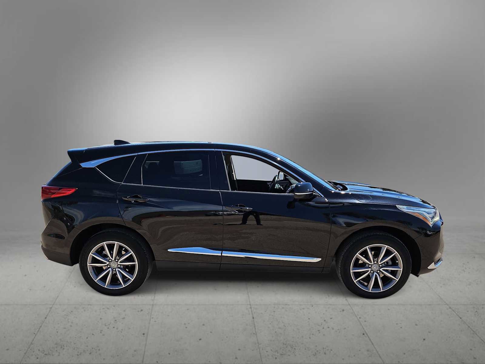 Used 2022 Acura RDX FWD w/ Technology Package image 9