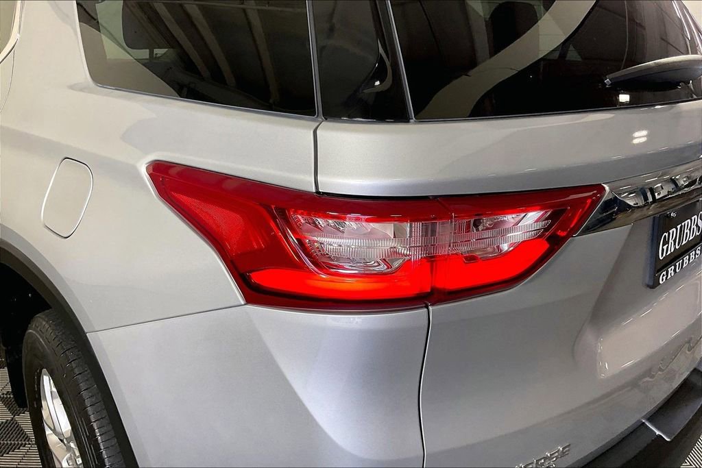 Used 2020 Chevrolet Traverse LS FWD image 40