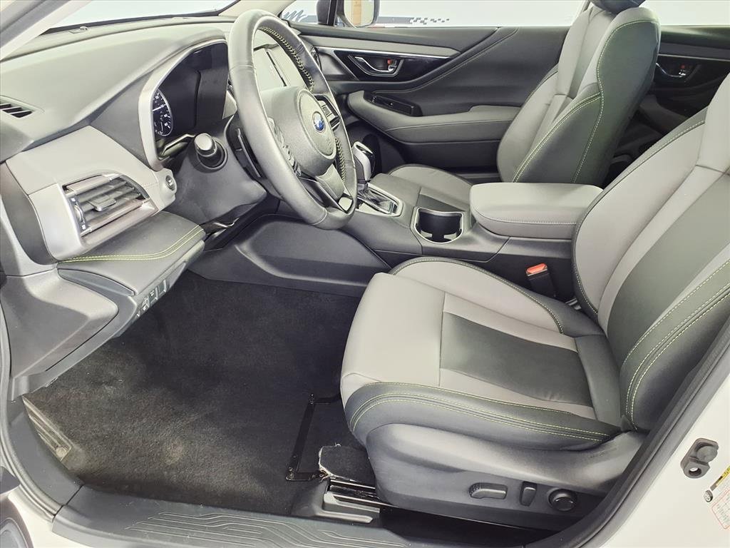 Certified 2025 Subaru Outback Onyx Edition image 13