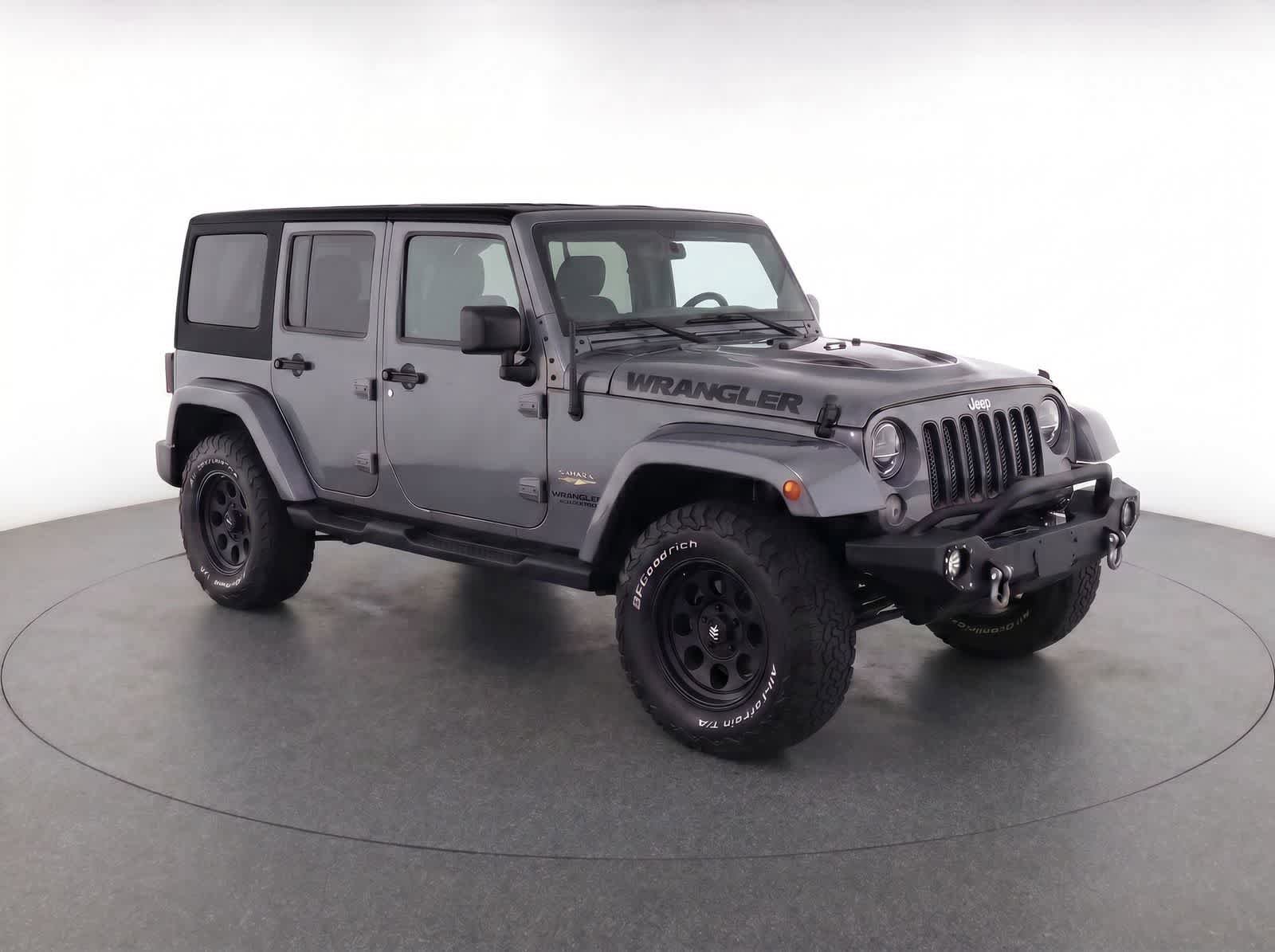 Used 2014 Jeep Wrangler Unlimited Sahara w/ Connectivity Group AWD/4WD image 2