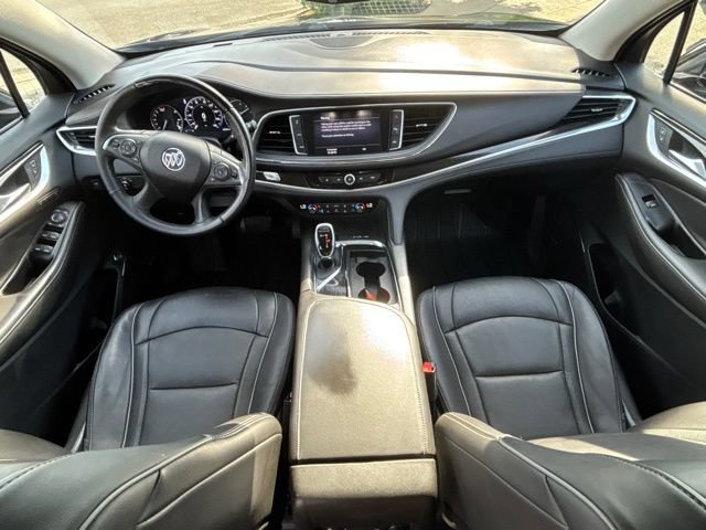 Used 2020 Buick Enclave Avenir w/ Avenir Technology Package AWD/4WD image 9