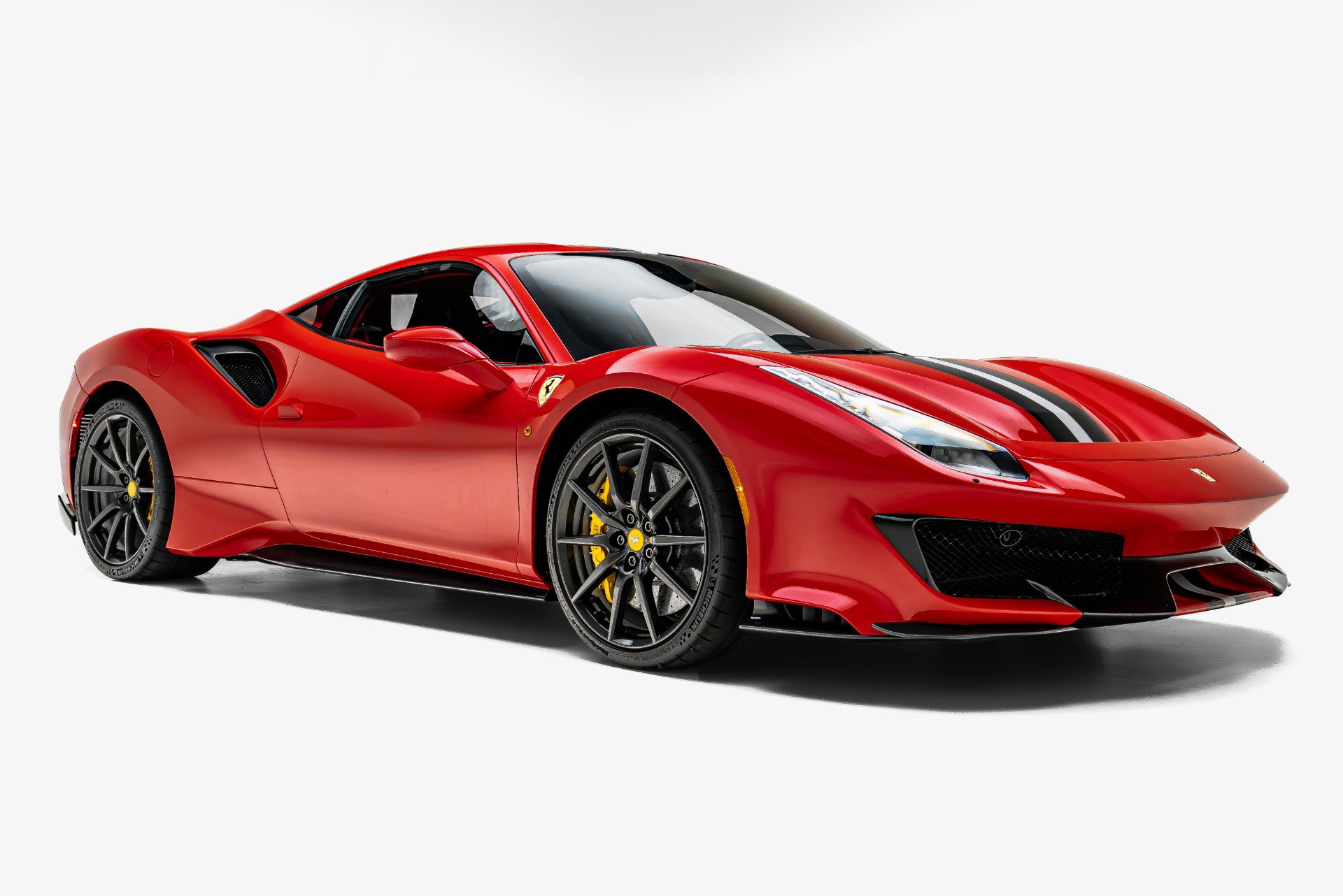Used 2019 Ferrari 488 Pista Coupe RWD image 5