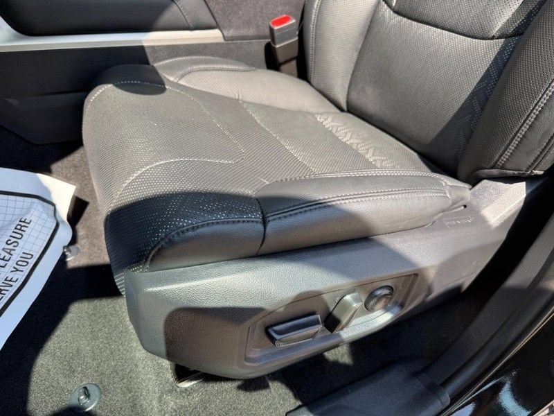 Used 2023 Toyota Tundra Limited AWD/4WD image 17