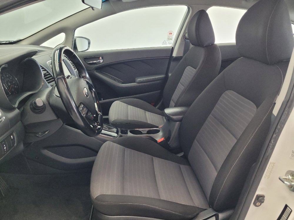 Used 2017 Kia Forte S FWD image 17