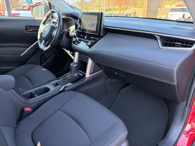 Used 2023 Toyota Corolla Cross LE image 36