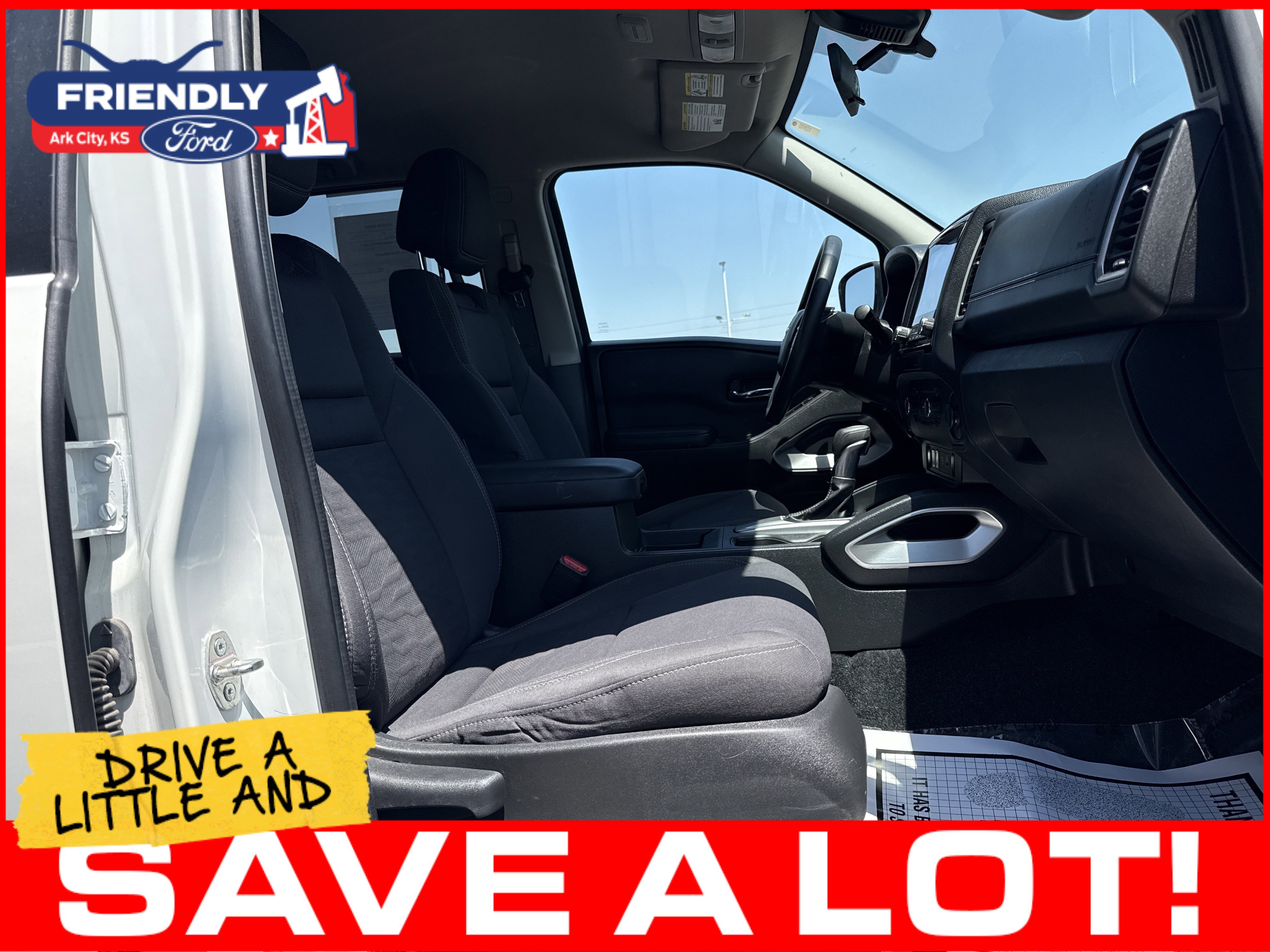 Used 2023 Nissan Frontier SV RWD image 14