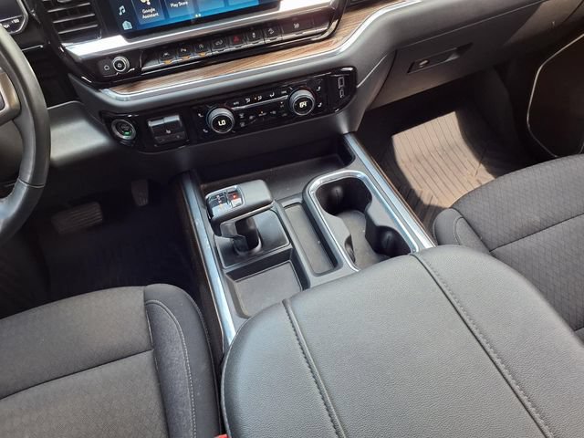 Used 2024 Chevrolet Silverado 1500 LT Trail Boss w/ Convenience Package II AWD/4WD image 10