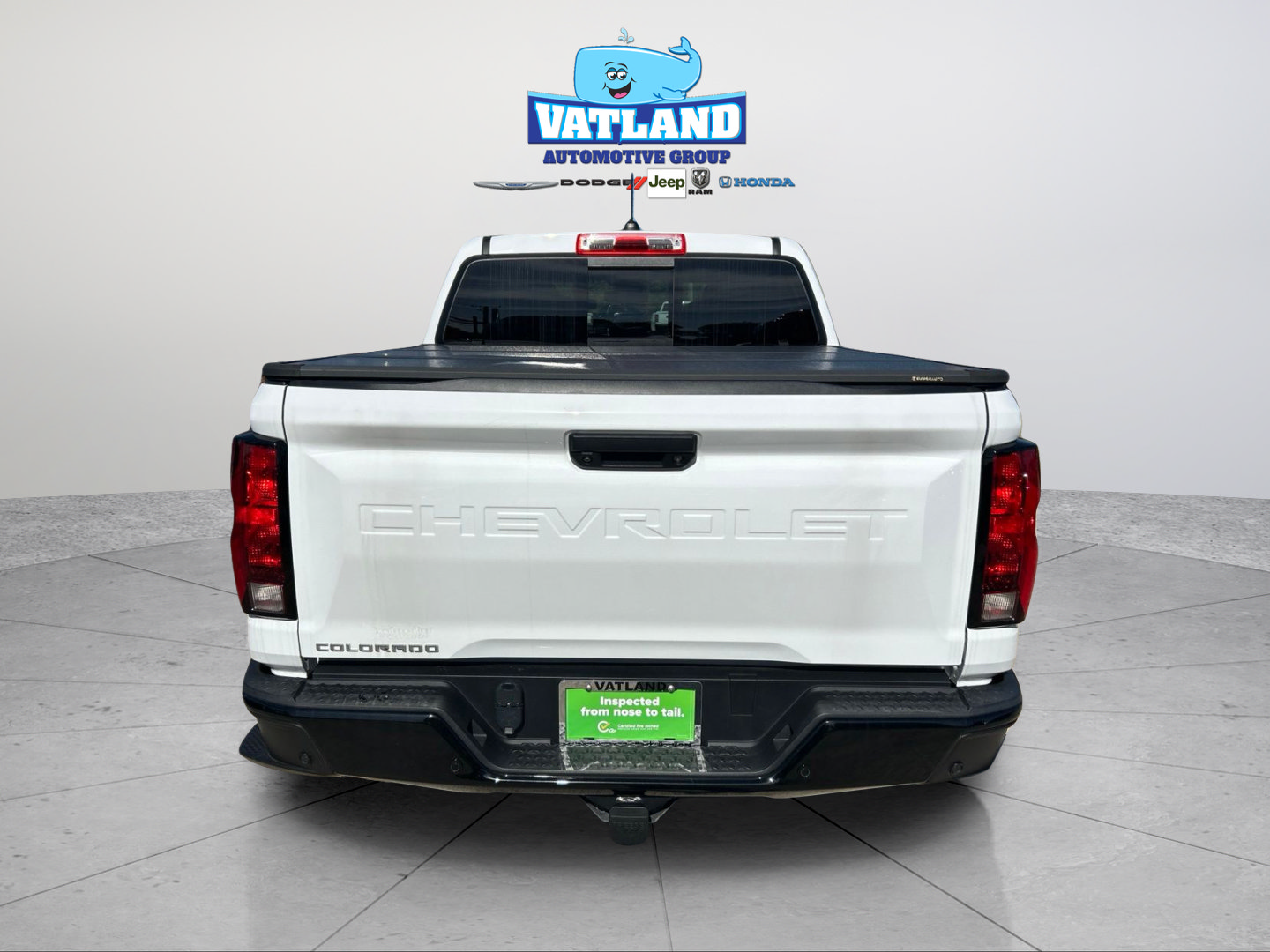 Used 2024 Chevrolet Colorado Trail Boss w/ Technology Package AWD/4WD image 4