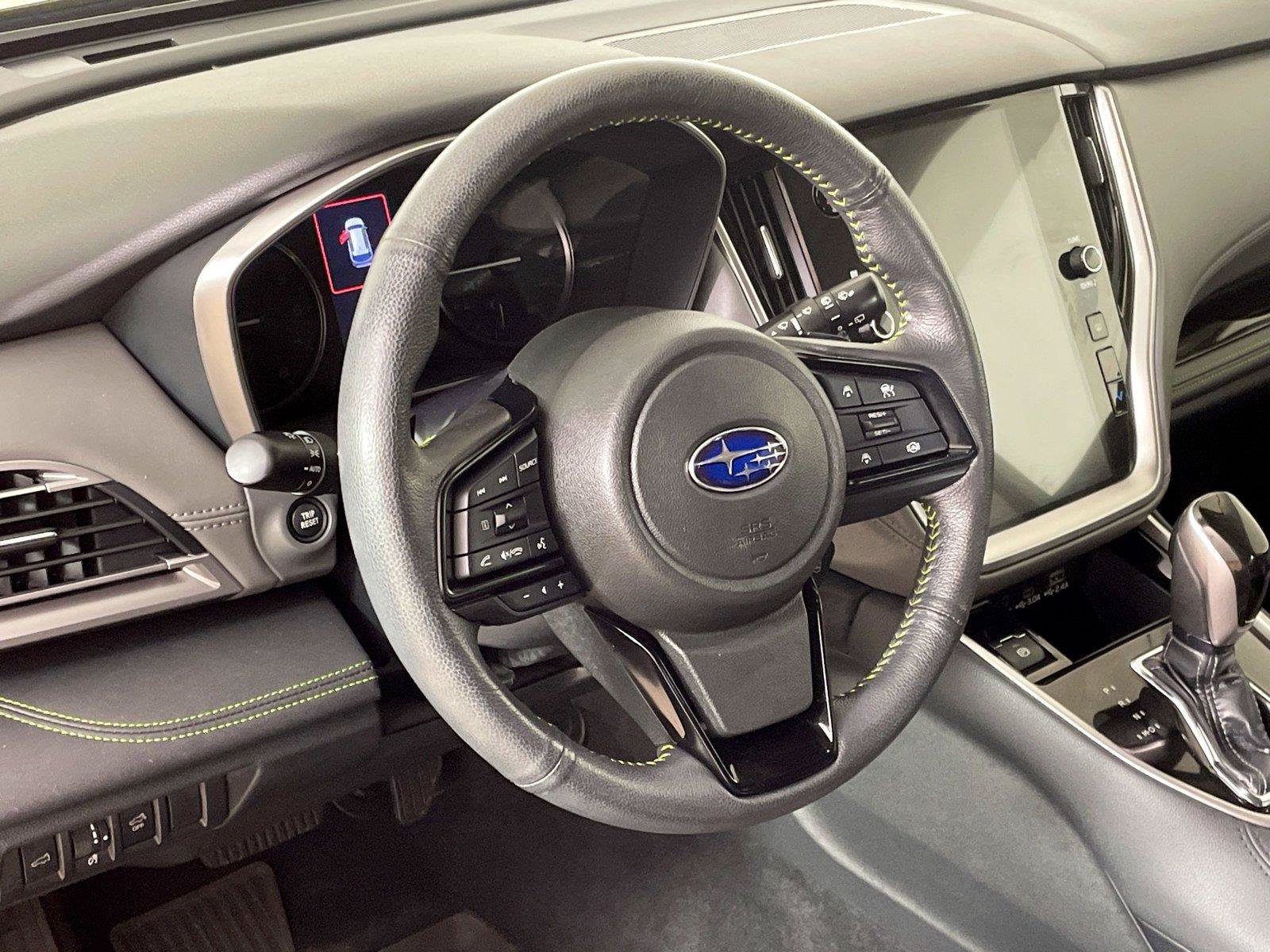 Used 2025 Subaru Outback Onyx Edition AWD/4WD image 19
