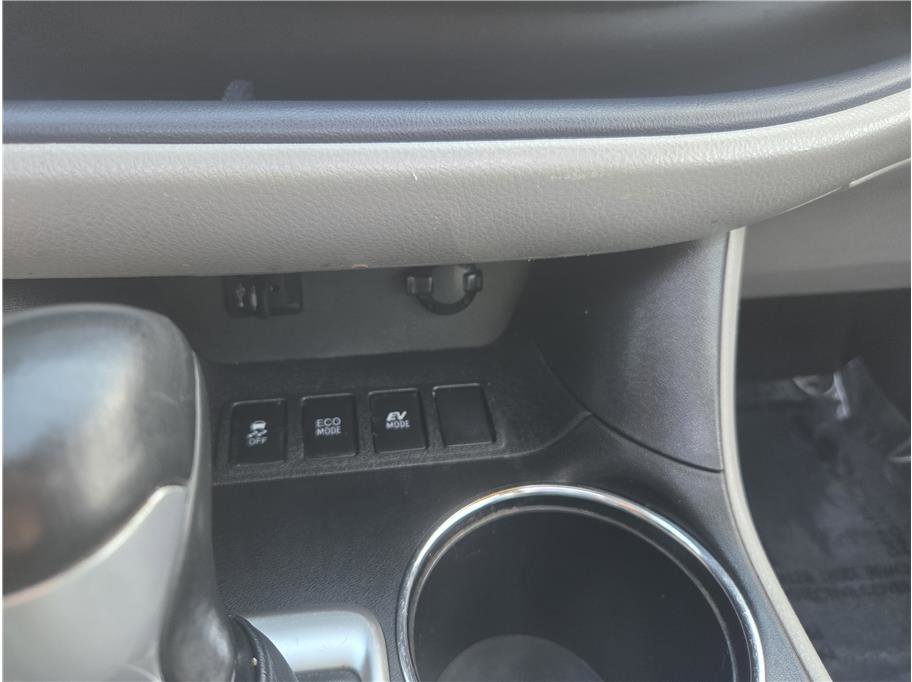 Used 2015 Toyota Highlander Limited w/ Driver Technology Package AWD/4WD image 21