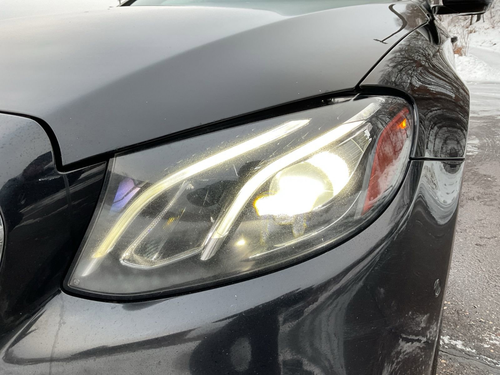 Used 2018 Mercedes-Benz E 300 4MATIC image 31