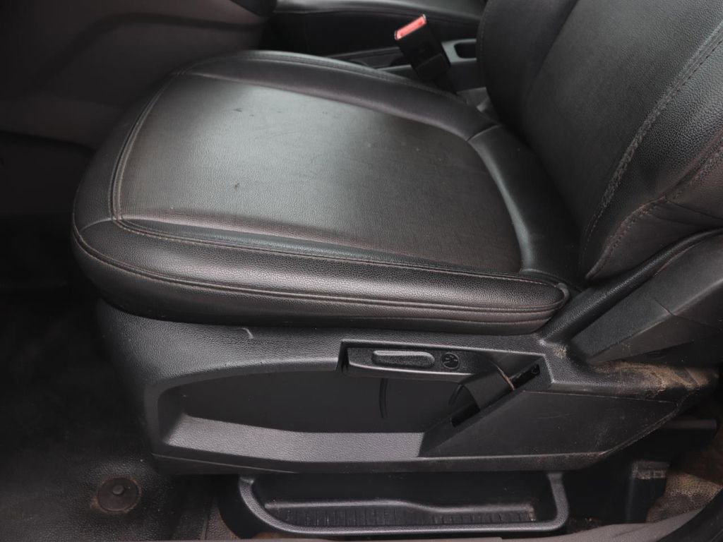 Used 2022 Ford Transit Connect XL FWD image 16