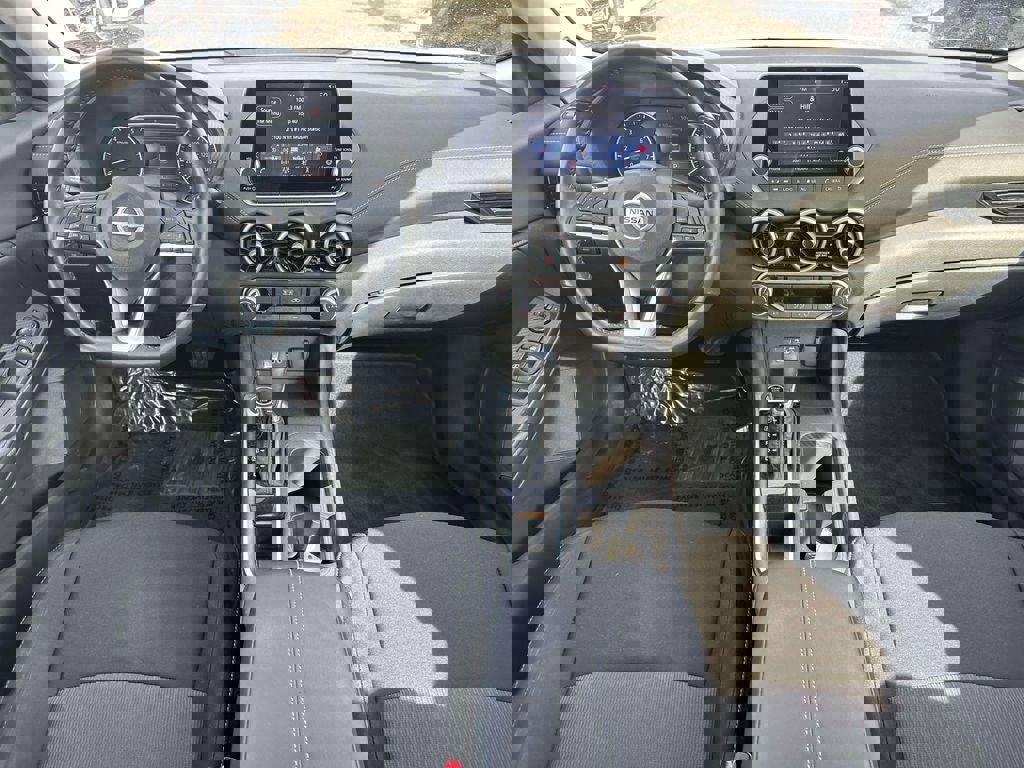 Used 2023 Nissan Sentra SV w/ Trunk Package image 11