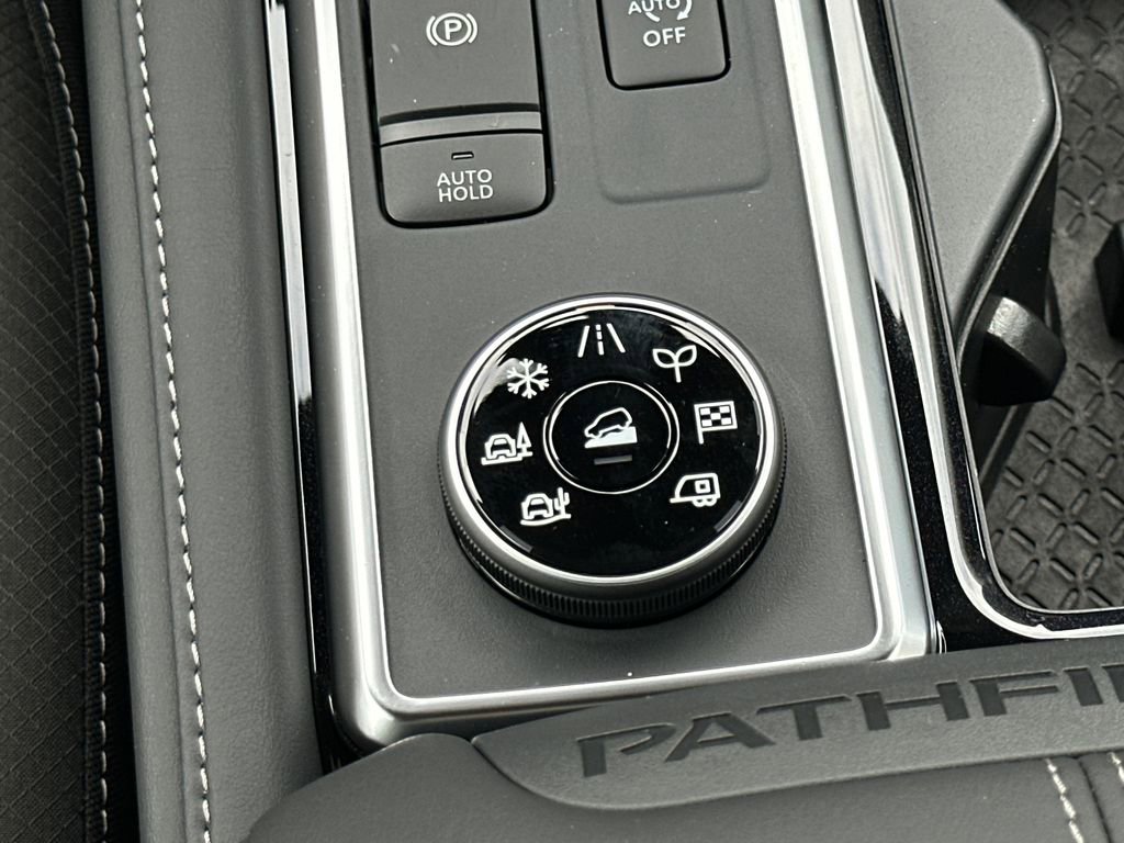 New 2026 Nissan Pathfinder SL AWD/4WD image 26